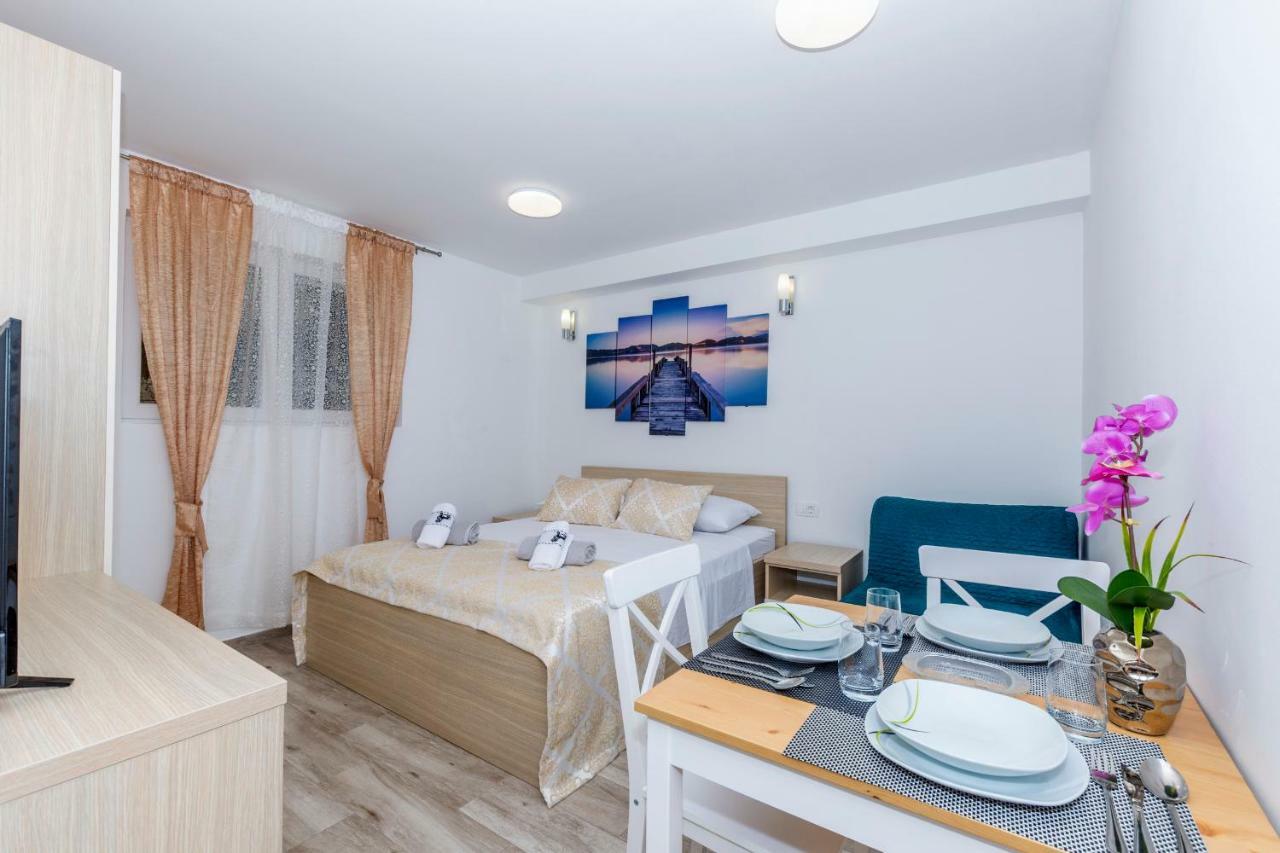 Apartments West Coast Split Exterior foto